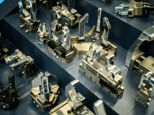 Pneumatic grippers