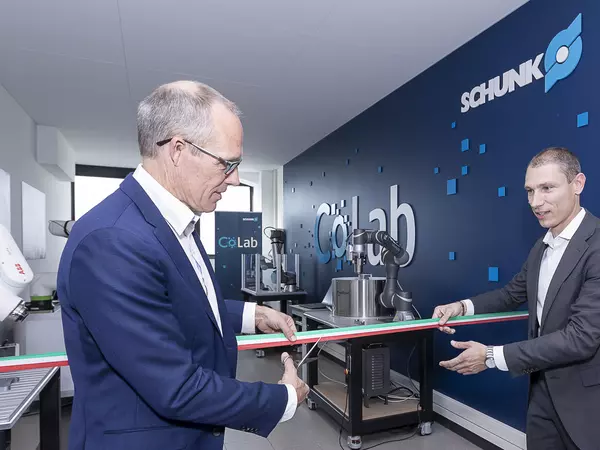 El director general Andreas Kühl y el director de ventas Andrea Lolli, de SCHUNK Italia 