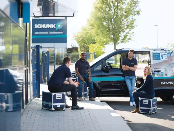 Gira SCHUNK, exponemos en las instalaciones de su empresa