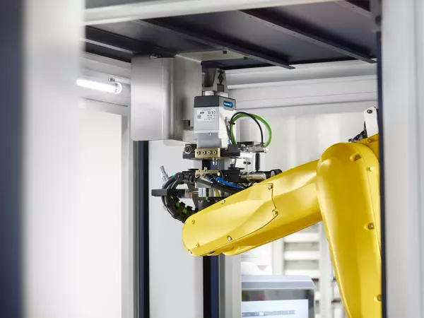 SCHUNK RobotPLUS CPB EGU