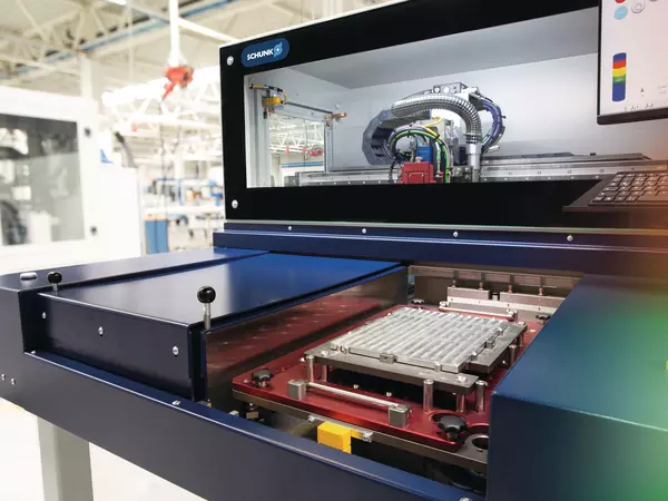 SCHUNK SAR-Compact Shuttle Depaneling