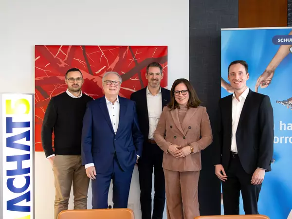 Peoplepicture SCHUNK Electronic Solutions and Achat Engineering 