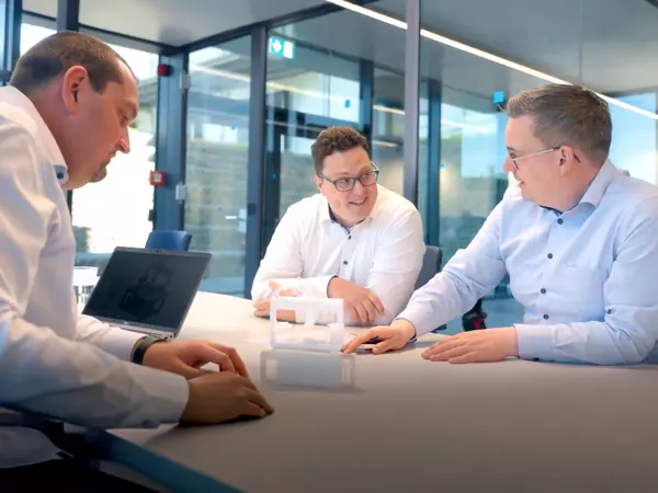 SCHUNK Engineering Personenbild Meeting